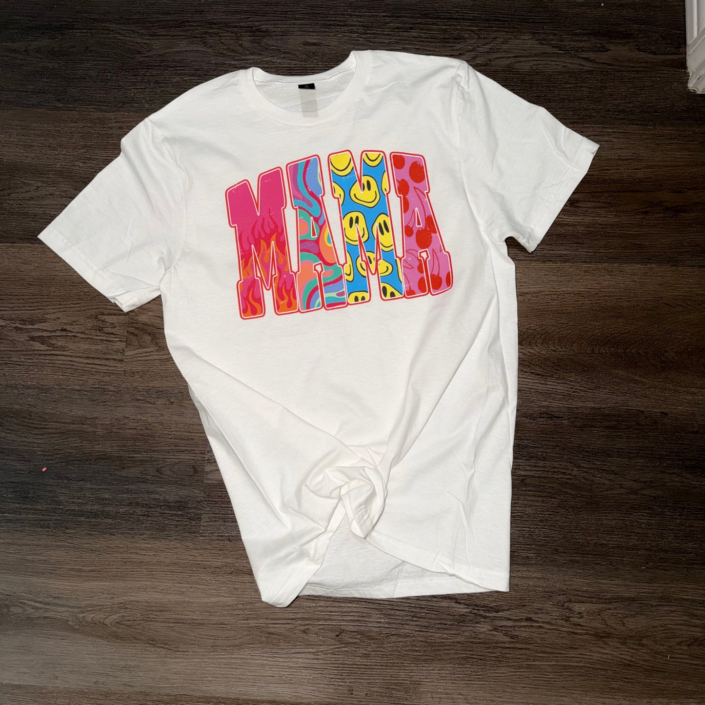 Mama Retro Graphic